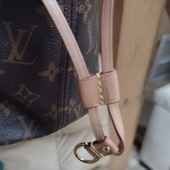 💯% authentic Louis Vuitton Neverfull Monogram Tote Mm rare cerise♥️ - Picture 13 of 15